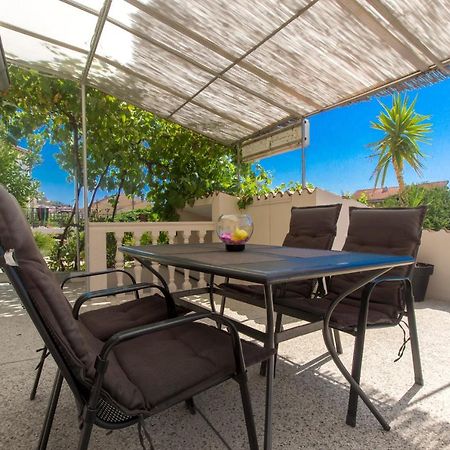 Apartment Seaside, Free Parking Sibenik Exterior photo