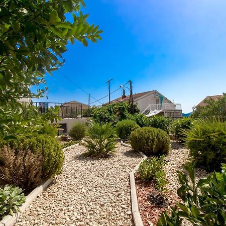 Apartment Seaside, Free Parking Sibenik Exterior photo