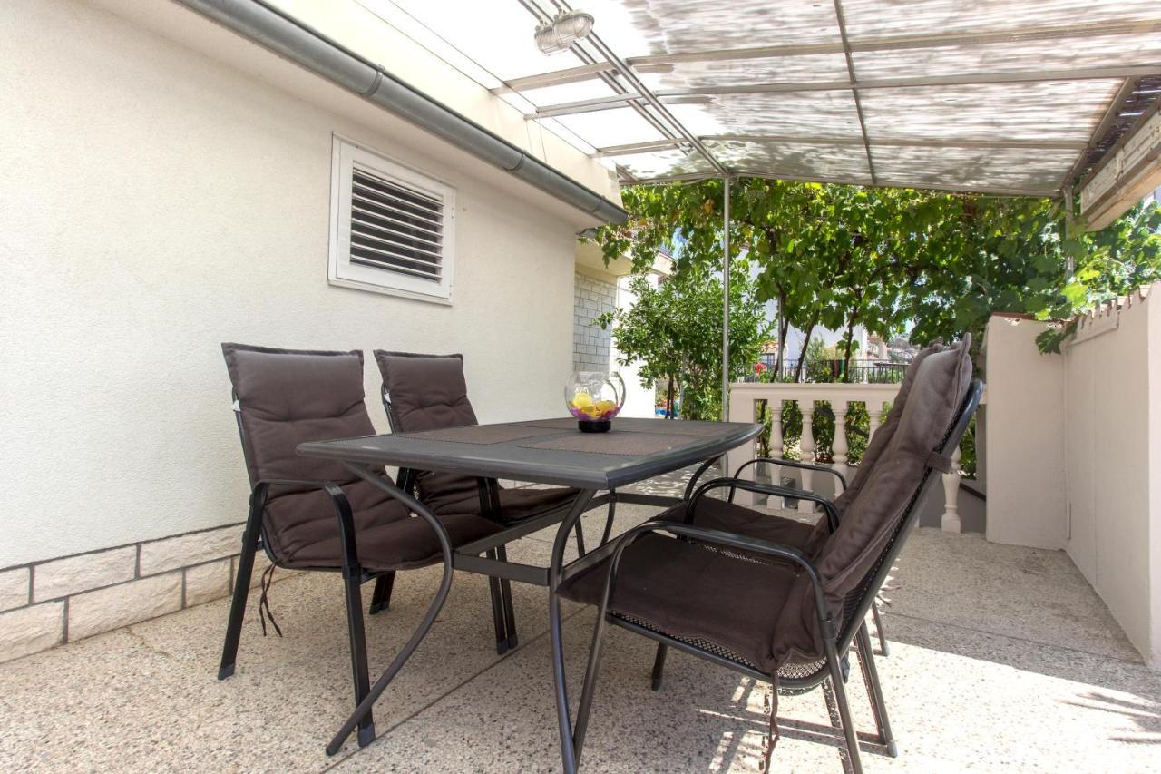 Apartment Seaside, Free Parking Sibenik Exterior photo