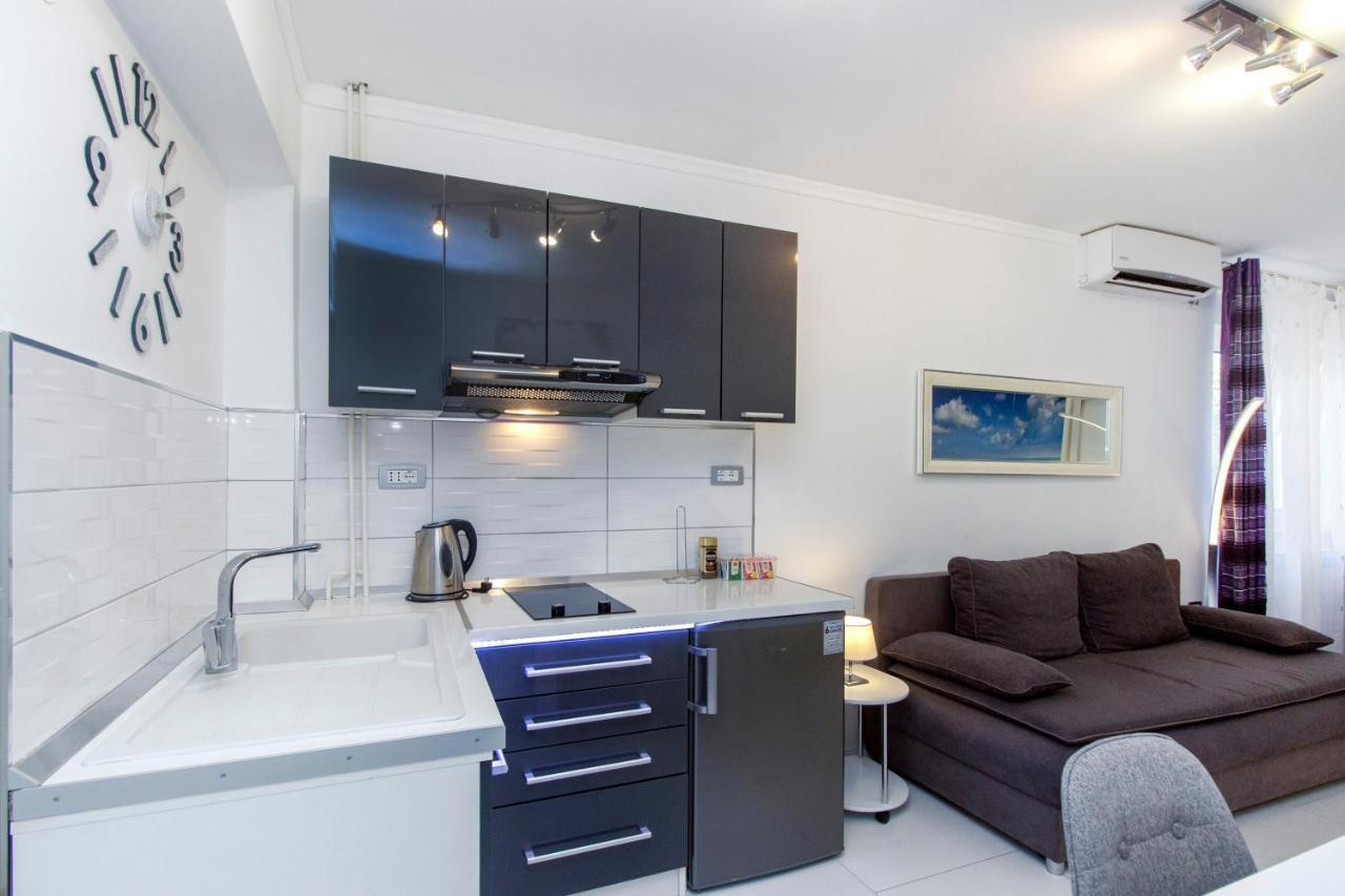 Apartment Seaside, Free Parking Sibenik Exterior photo